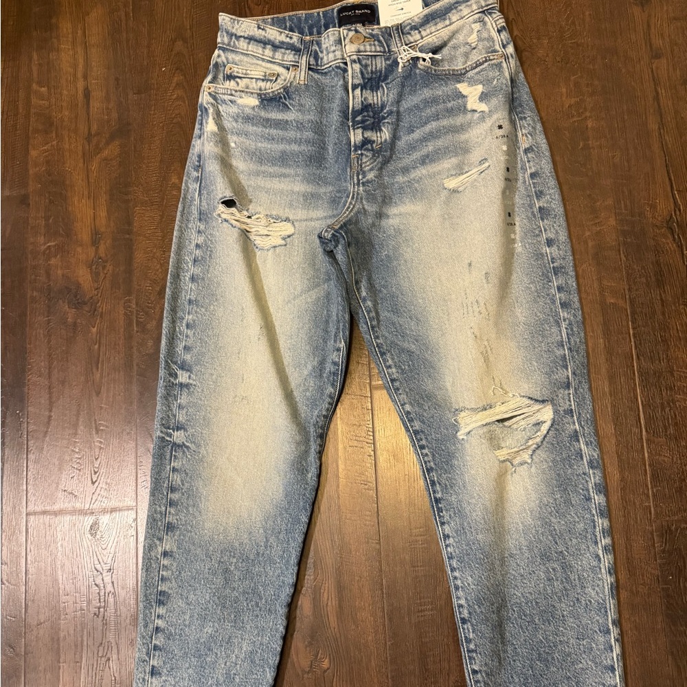 New lucky Brand distressed jeans